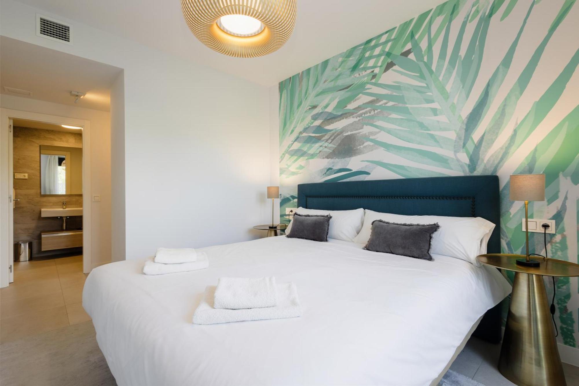 Luxurious 2 Bedroom Apartment Close To The Beach In Estepona Exterior foto